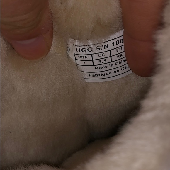 Ugg sequin boots - Picture 2 of 3